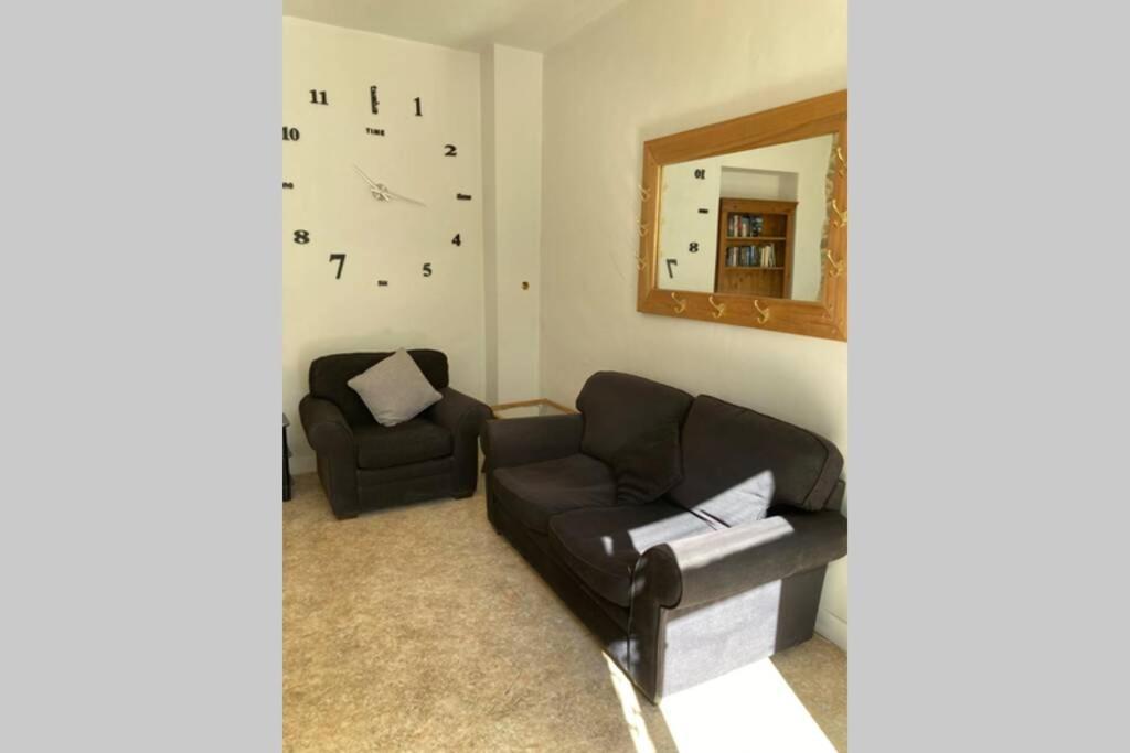 La Petite Maison - Self Catering Pre-en-Pail-Saint-Samson Εξωτερικό φωτογραφία