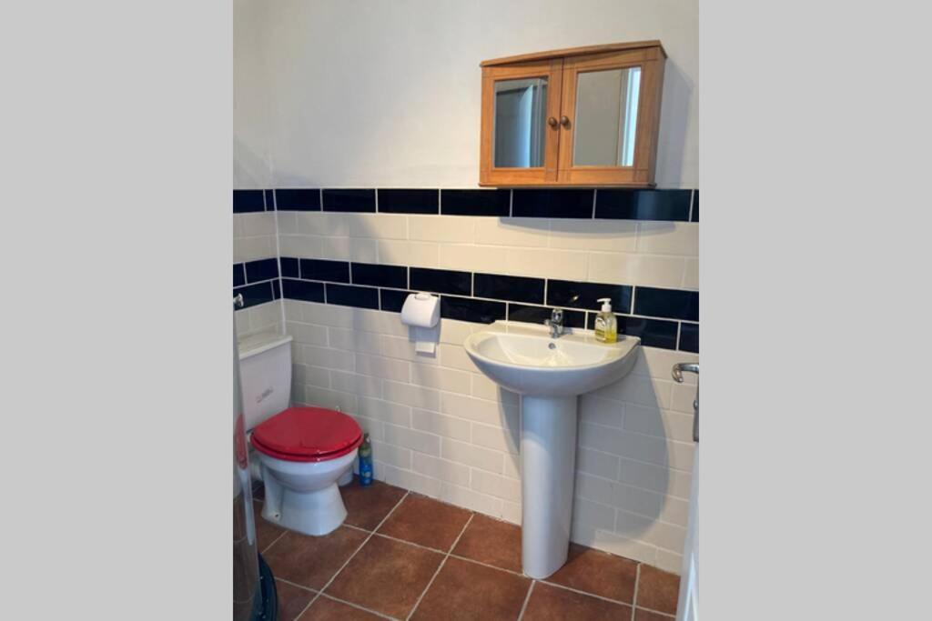 La Petite Maison - Self Catering Pre-en-Pail-Saint-Samson Εξωτερικό φωτογραφία