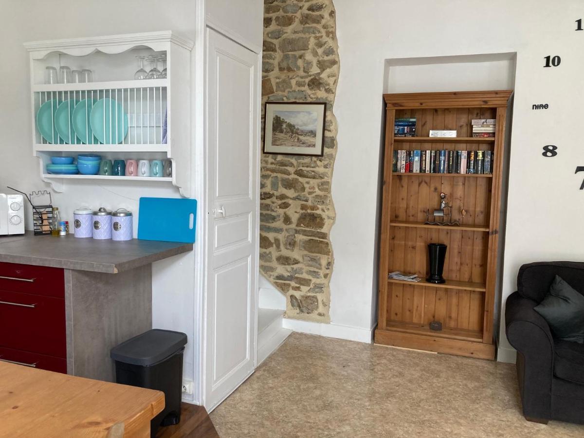 La Petite Maison - Self Catering Pre-en-Pail-Saint-Samson Εξωτερικό φωτογραφία