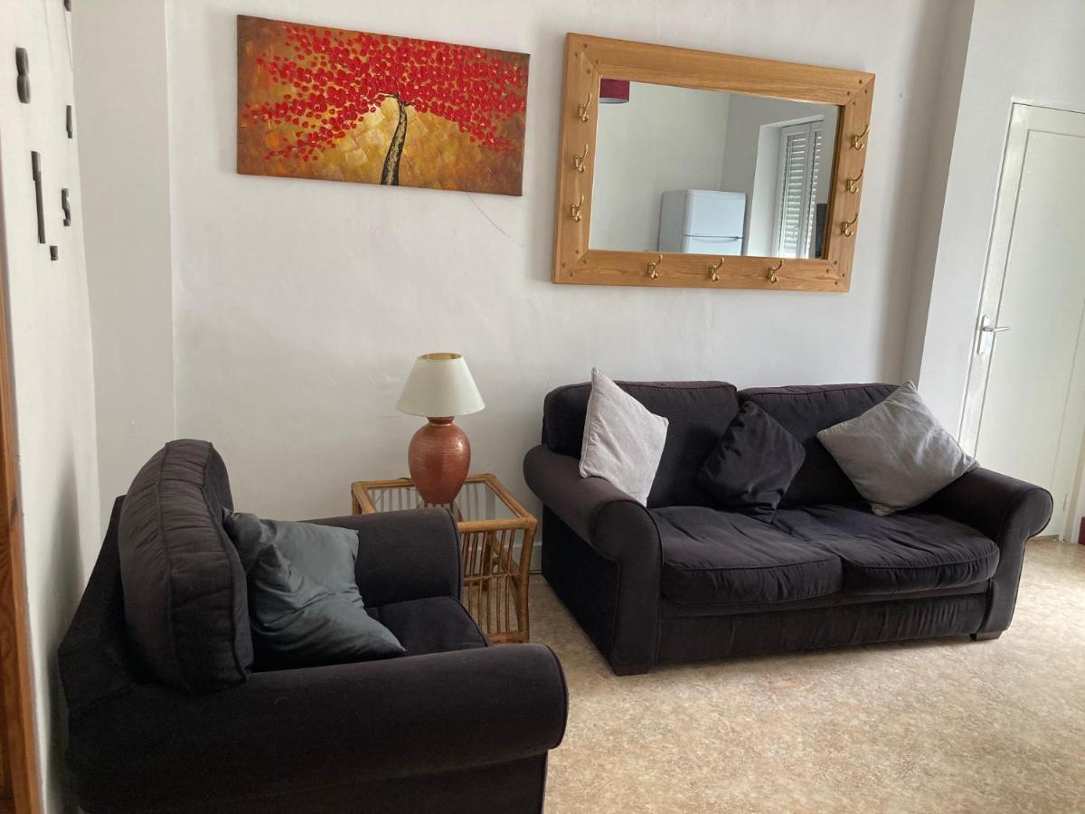 La Petite Maison - Self Catering Pre-en-Pail-Saint-Samson Εξωτερικό φωτογραφία